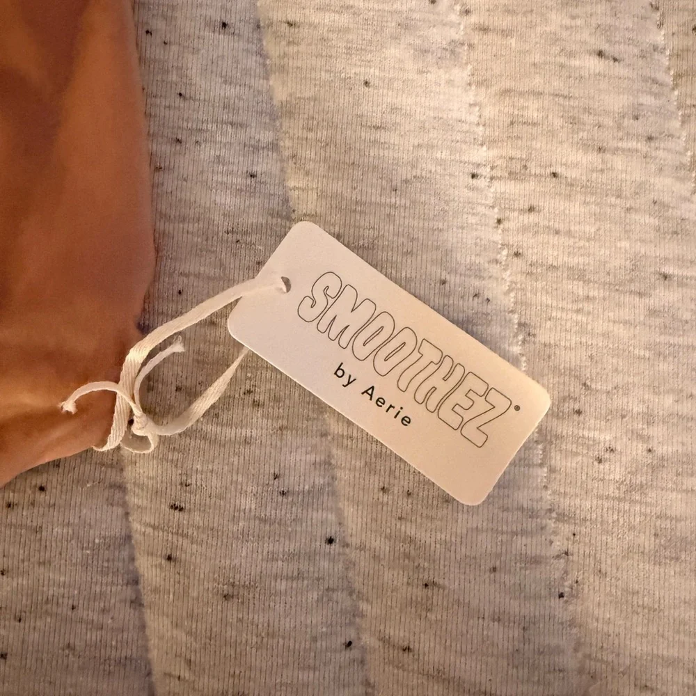 NWT AERIE Smoothez Tank Top Bodysuit - Beach Dune - Medium - Picture 12 of 13